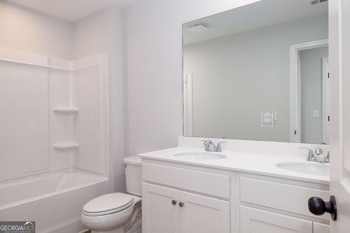 641 Jasmine Woods Drive Property Photo 36