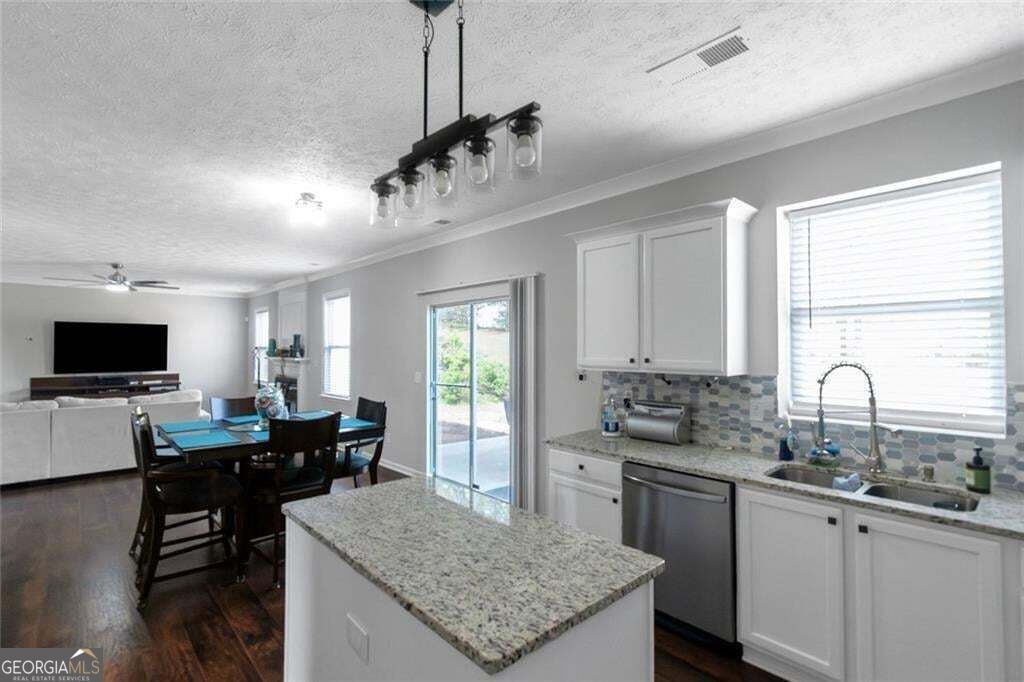 3152 Spruce Way Property Photo 14