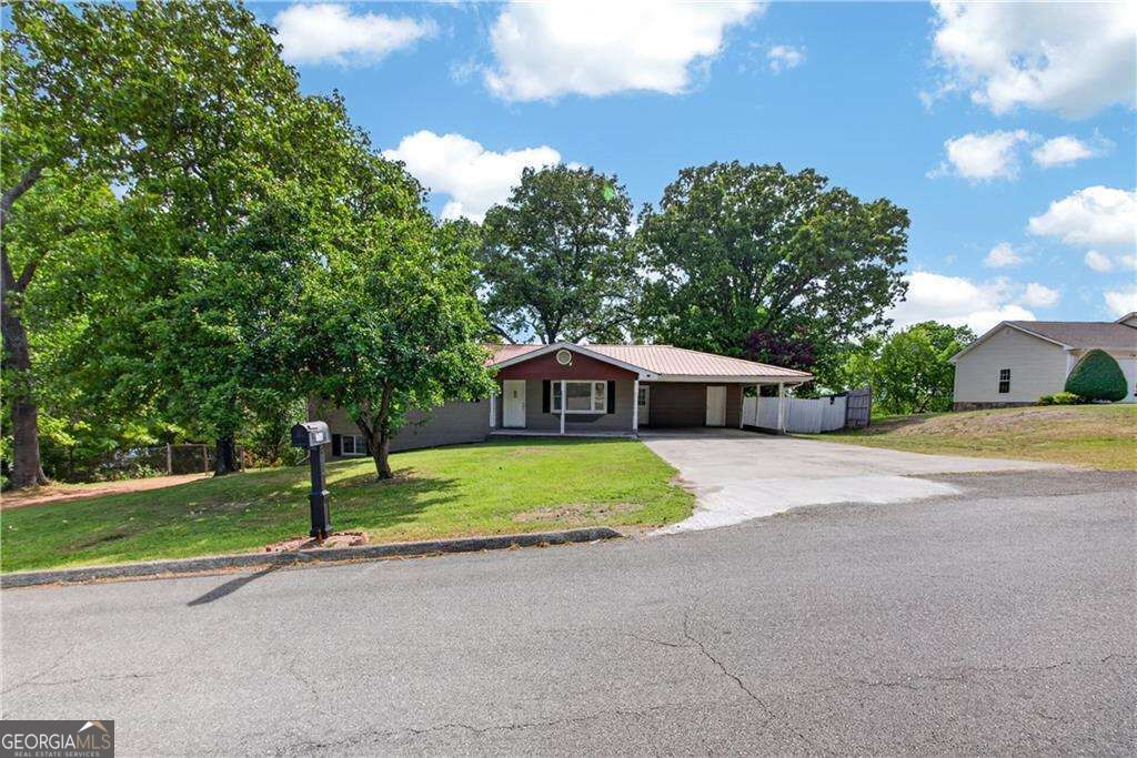 1780 N Boyd Drive Property Photo 1