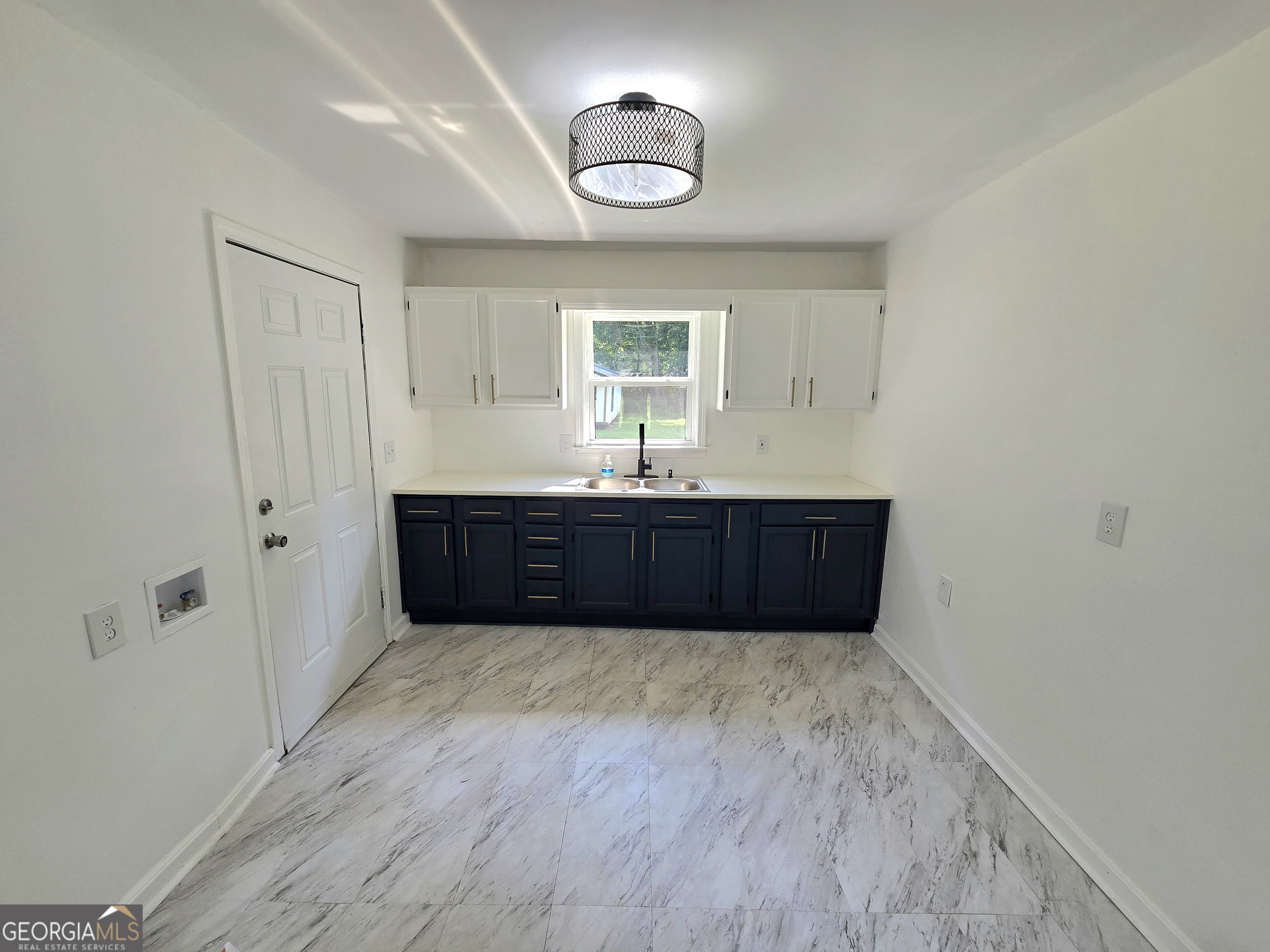 1190 Johnson Road Property Photo 9