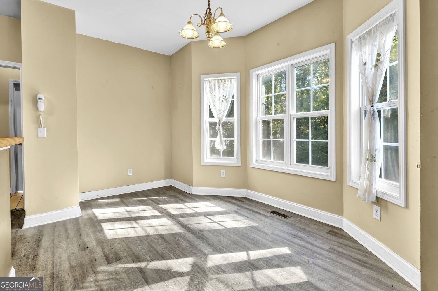 3736 Landmark Drive Property Photo 11
