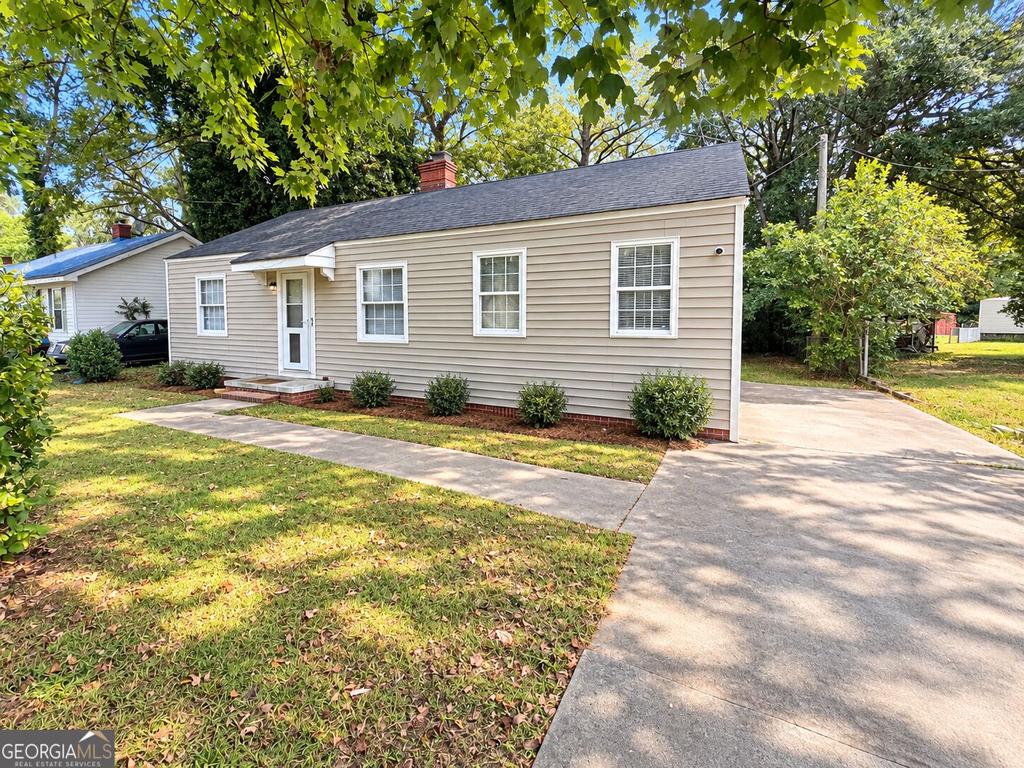403 Thomas Boulevard Property Photo 1