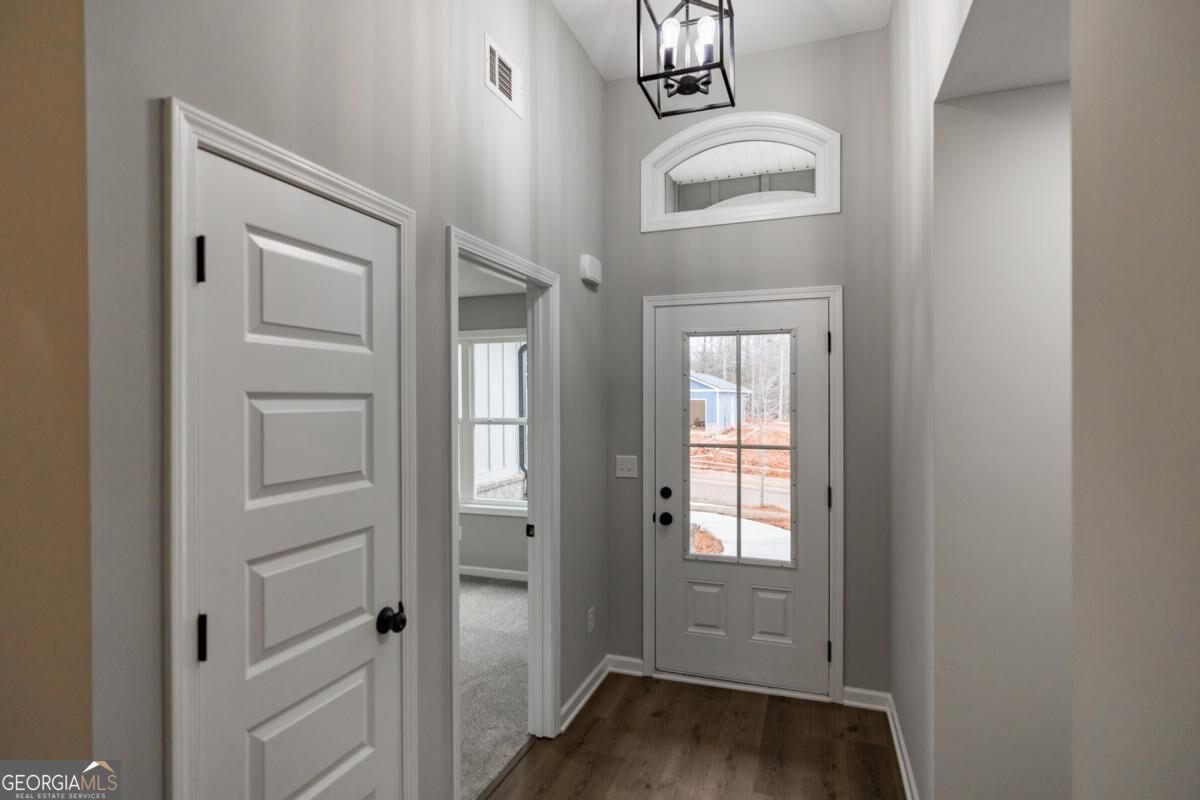 3584 Saddlebrook Drive Property Photo 4