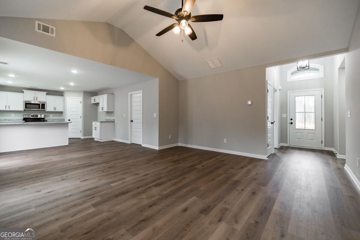 3584 Saddlebrook Drive Property Photo 6