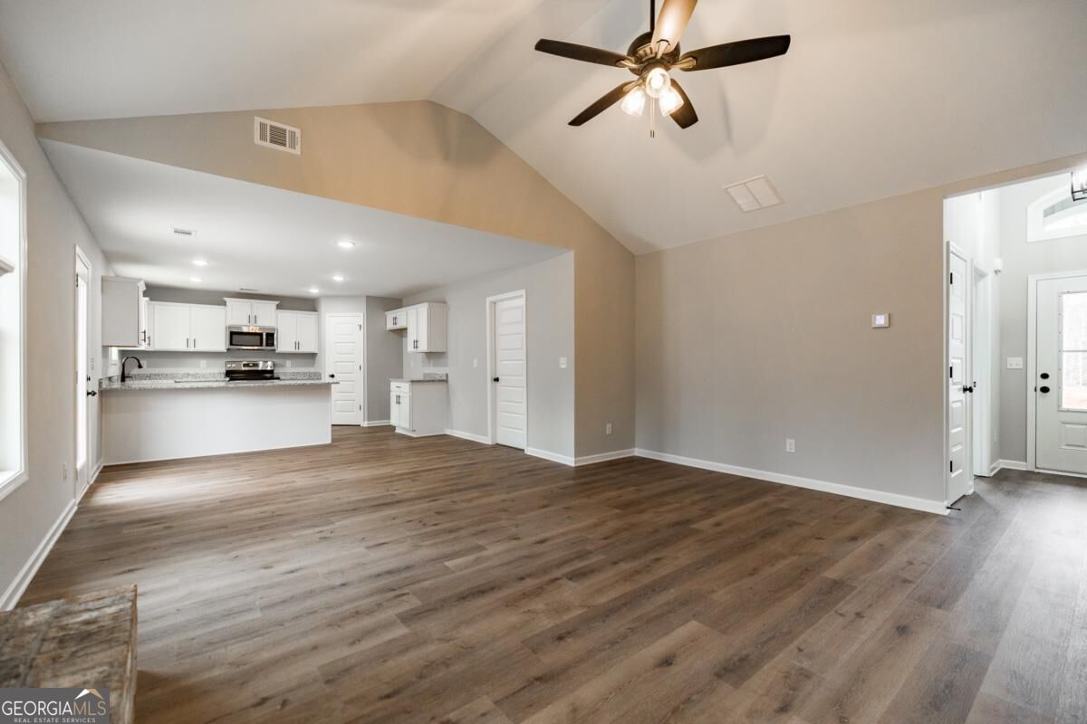 3584 Saddlebrook Drive Property Photo 8