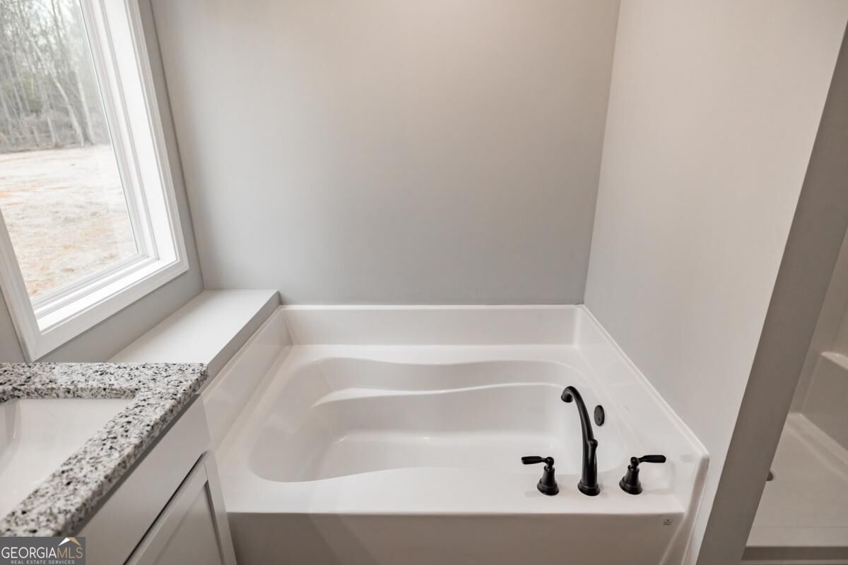3584 Saddlebrook Drive Property Photo 18