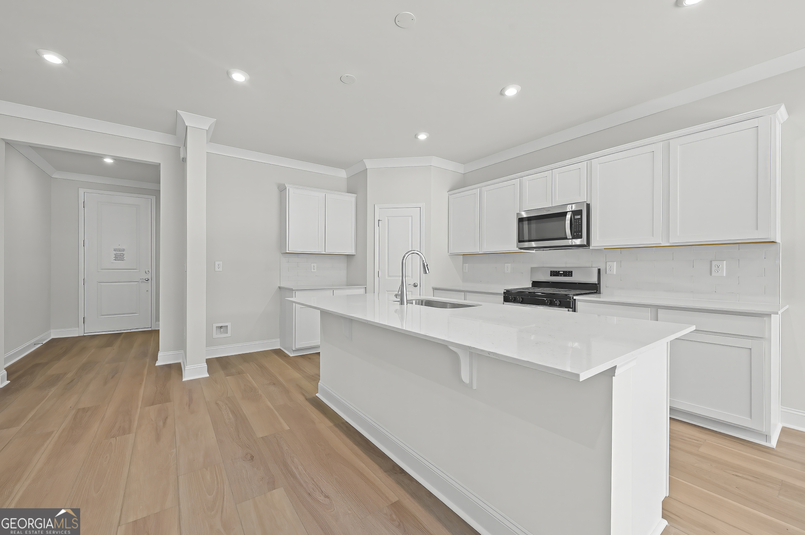 252 Nesta Grove Drive Property Photo 2