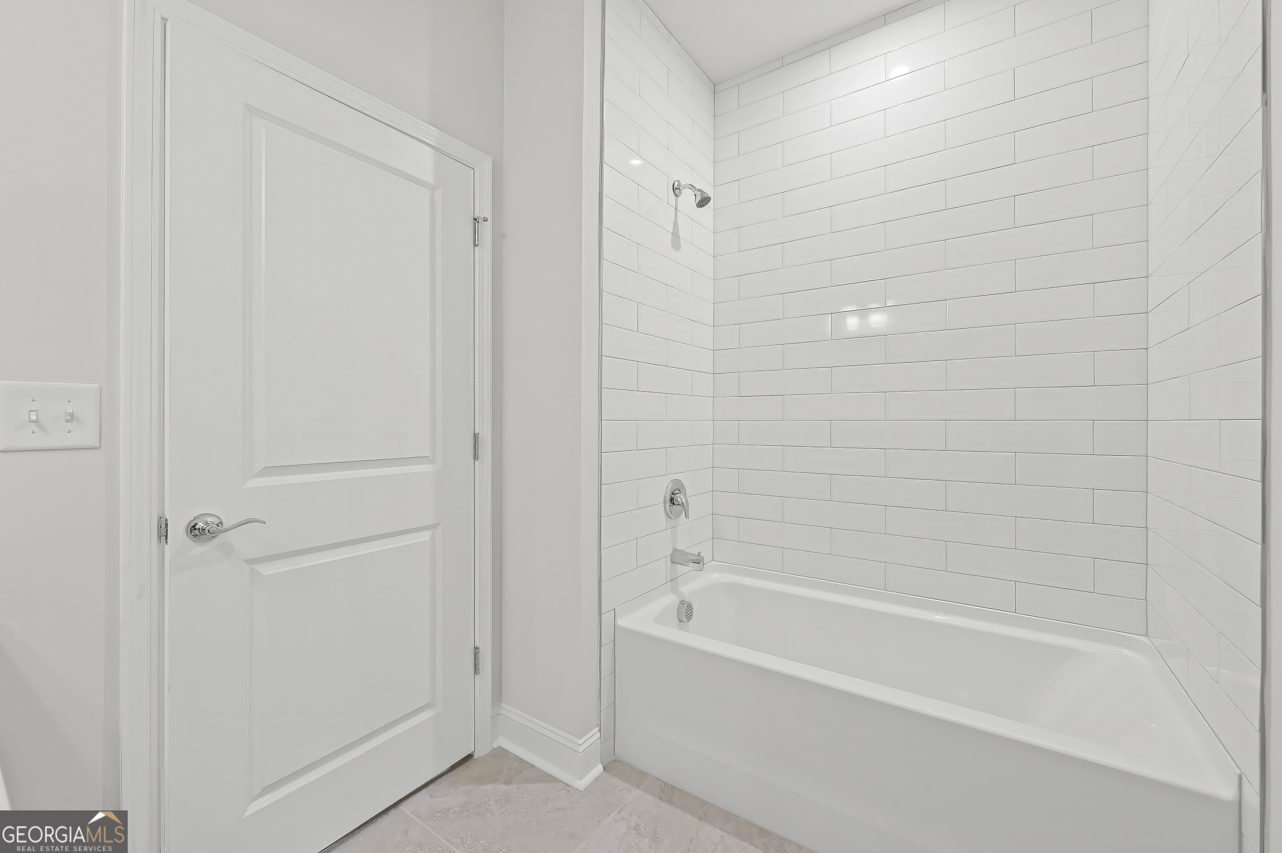 252 Nesta Grove Drive Property Photo 8