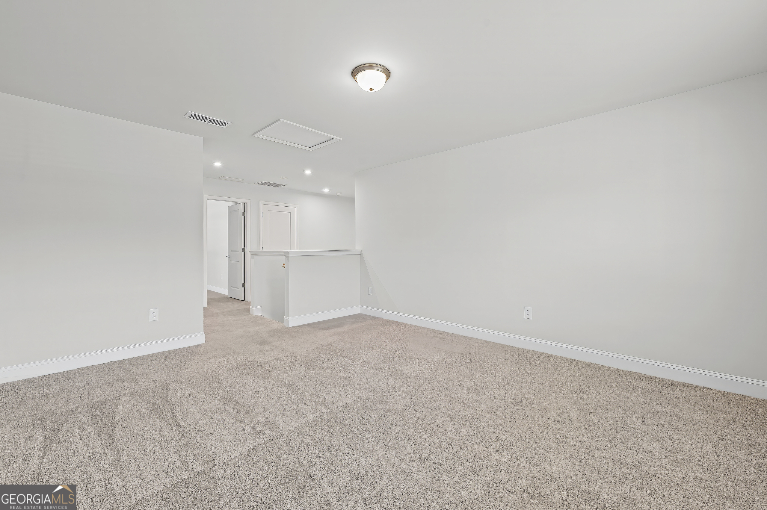 252 Nesta Grove Drive Property Photo 9