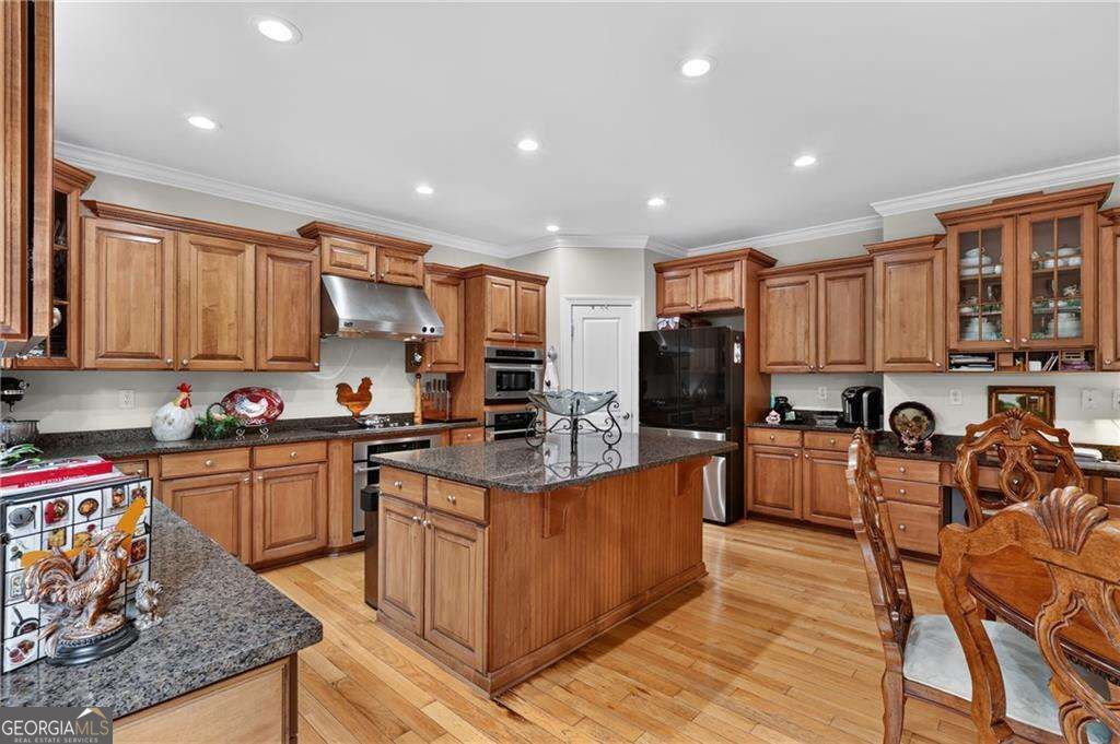 4640 Notting Hill Drive Property Photo 24