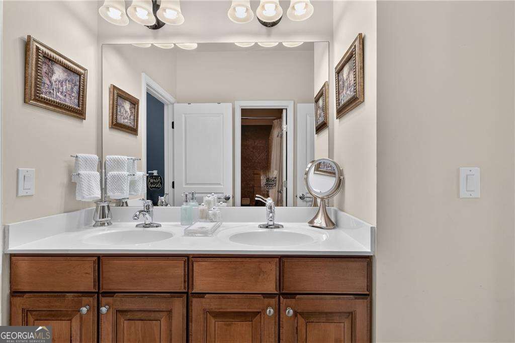 4640 Notting Hill Drive Property Photo 47