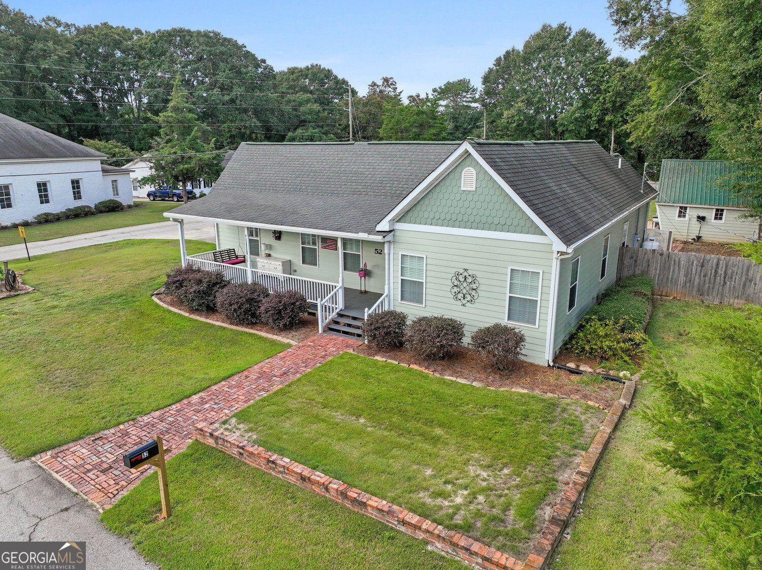 52 Ridge Street Property Photo 3