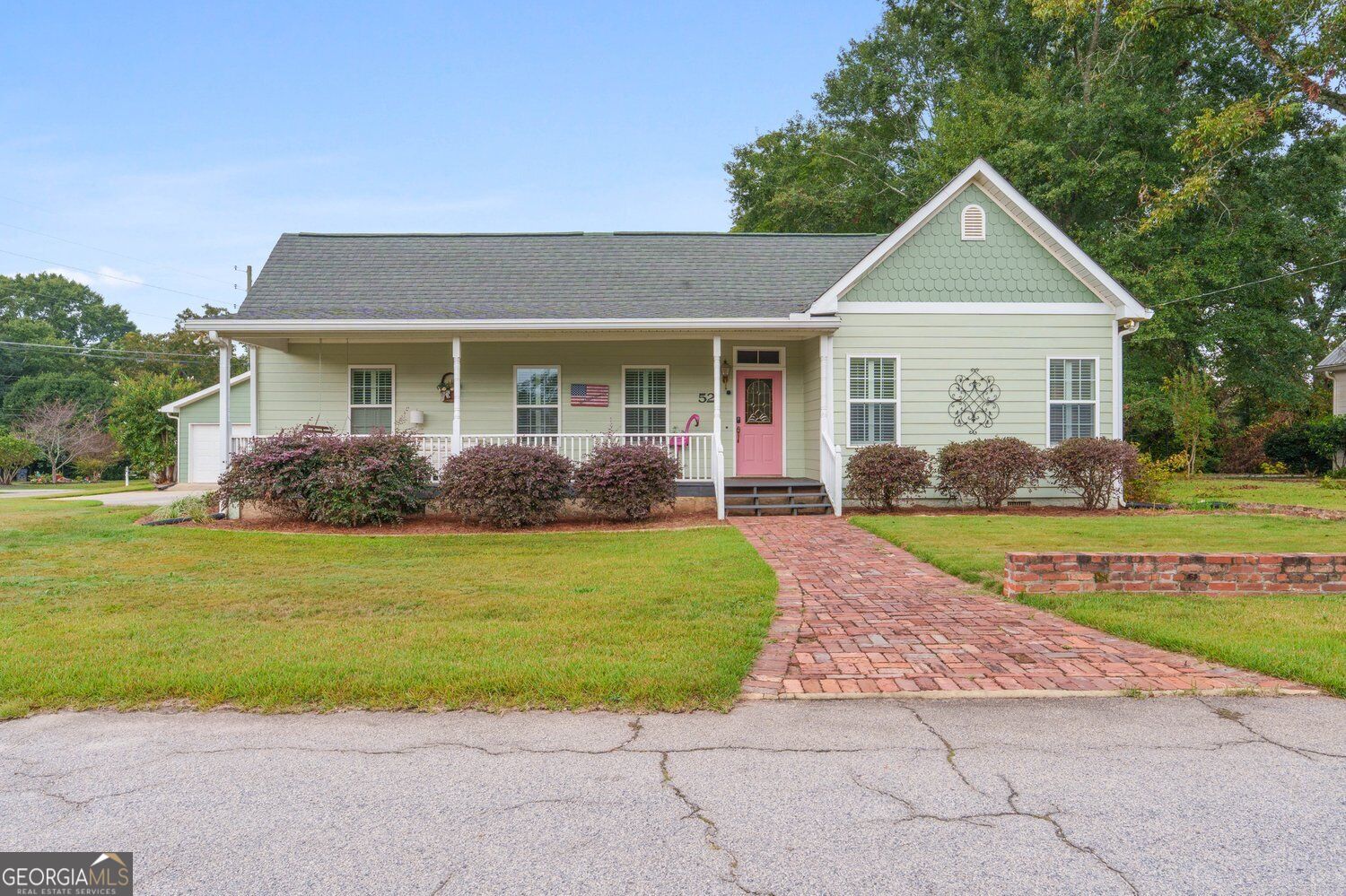 52 Ridge Street Property Photo 4