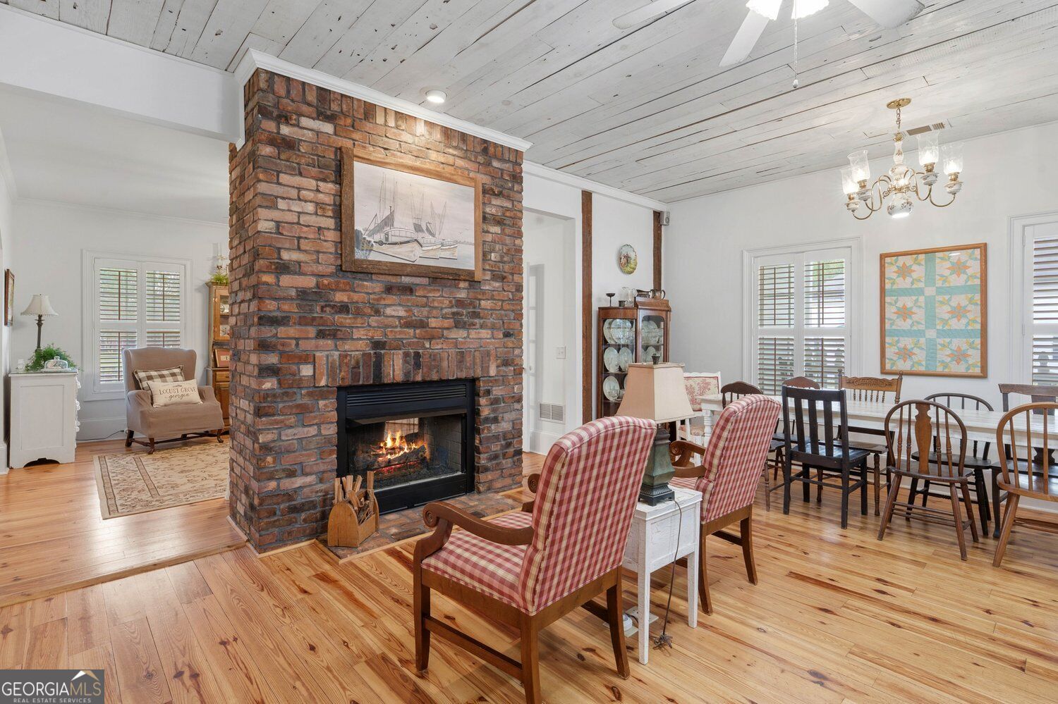 52 Ridge Street Property Photo 12