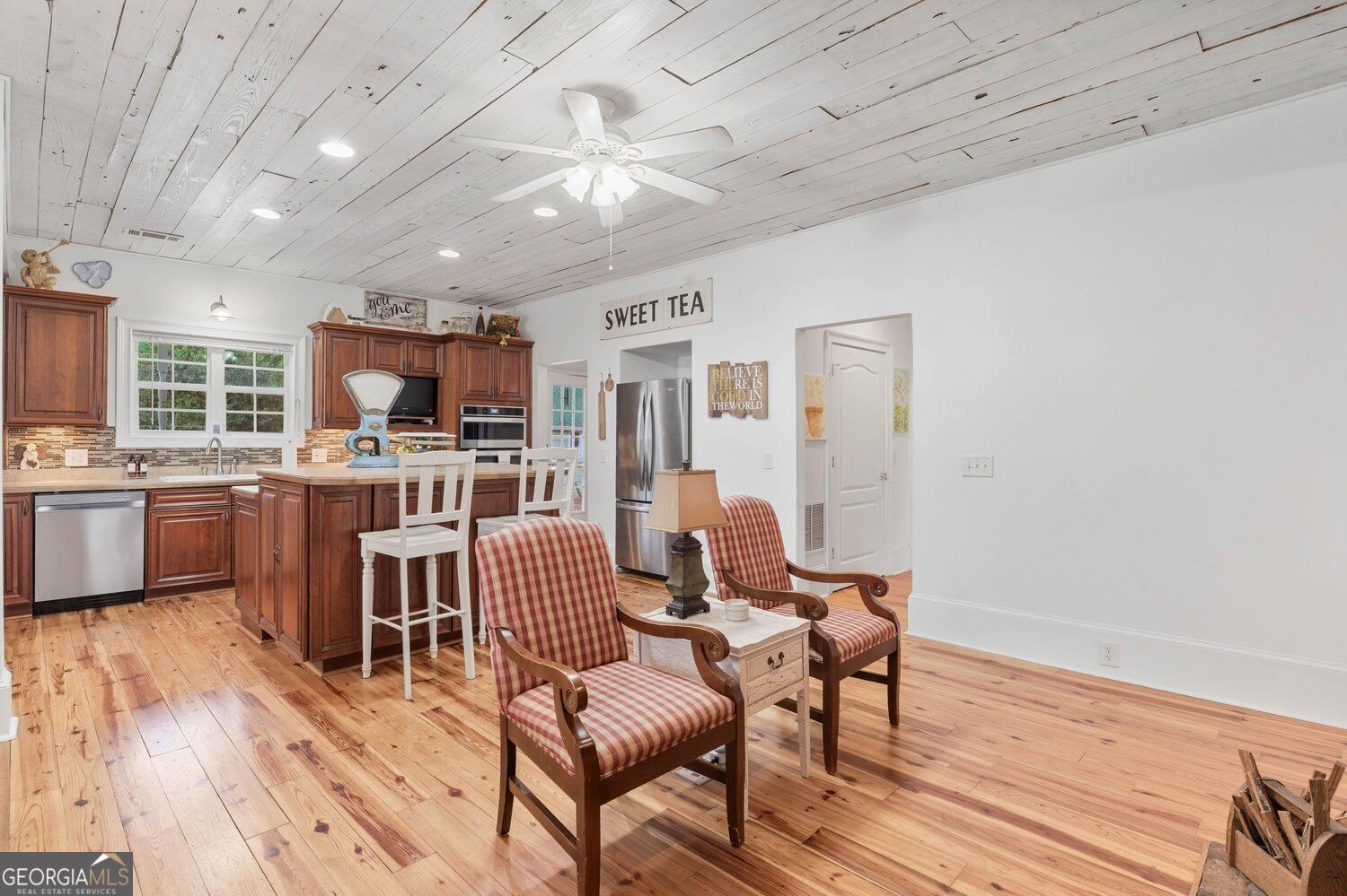 52 Ridge Street Property Photo 13