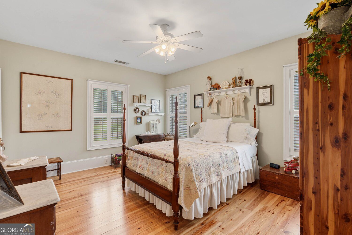 52 Ridge Street Property Photo 25
