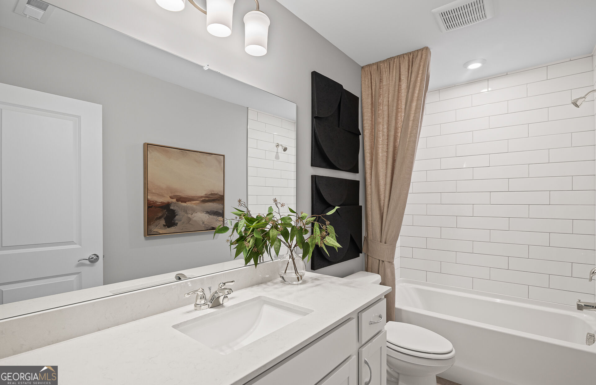 118 Kenney Way Property Photo 16