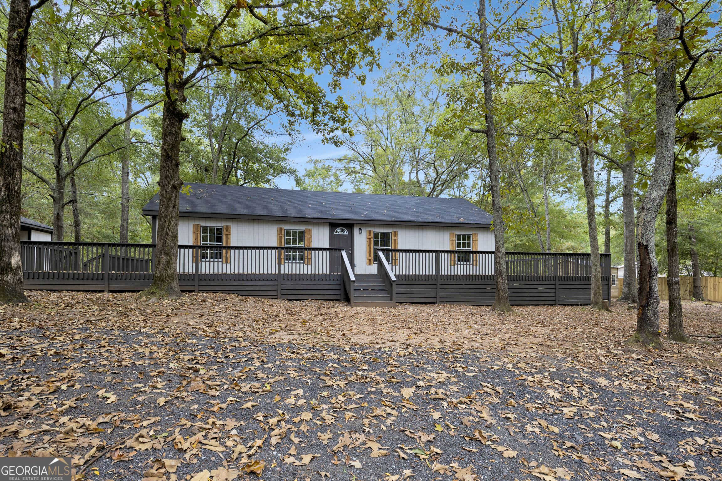215 Falcon Ridge Property Photo 3