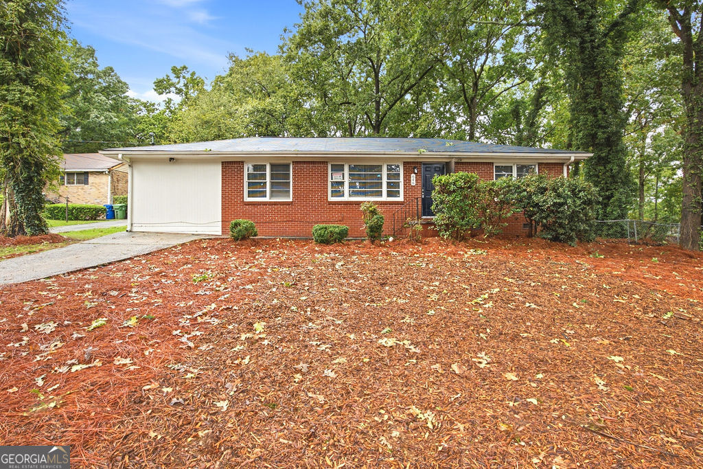 646 Bolton Road Nw Property Photo 1