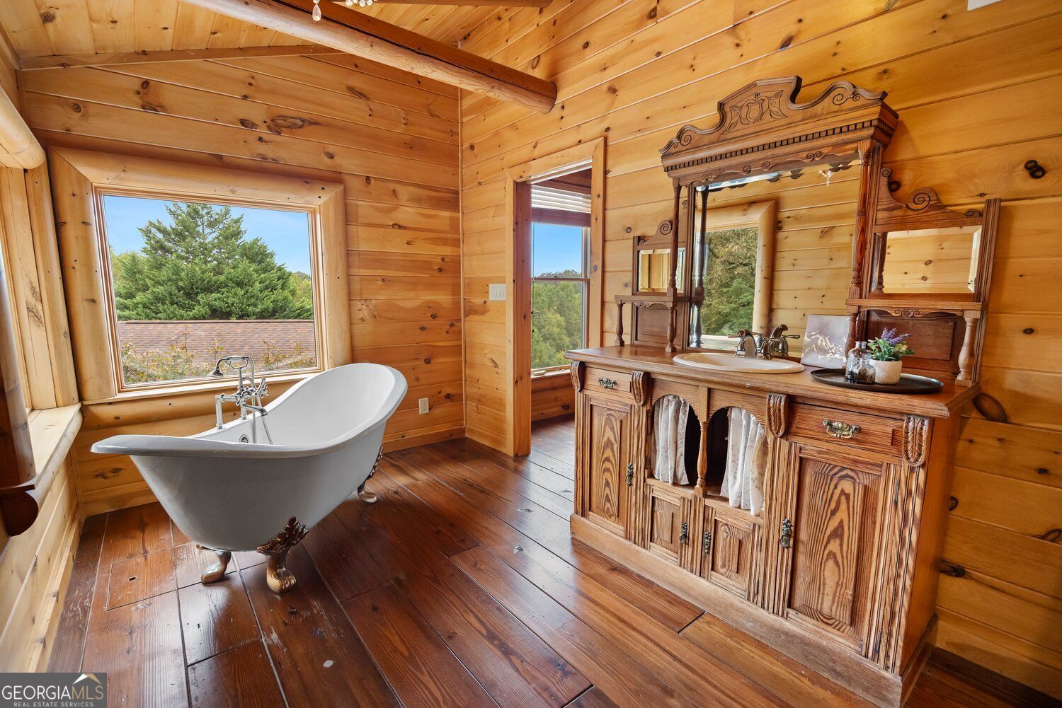 110 Caspian Trail Property Photo 6