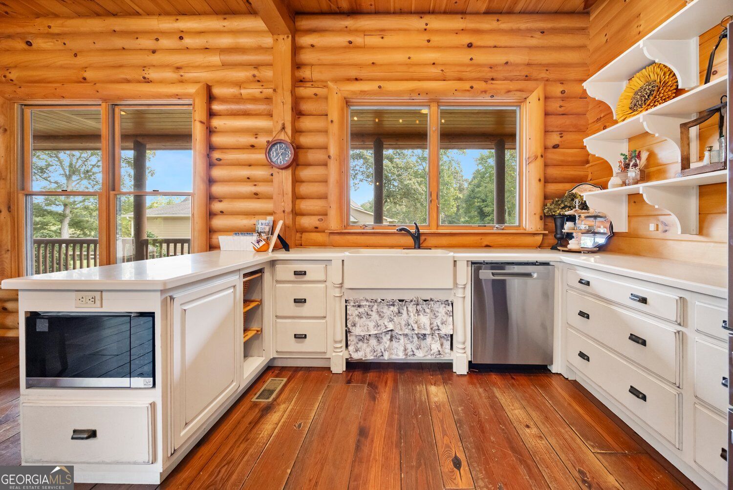 110 Caspian Trail Property Photo 8