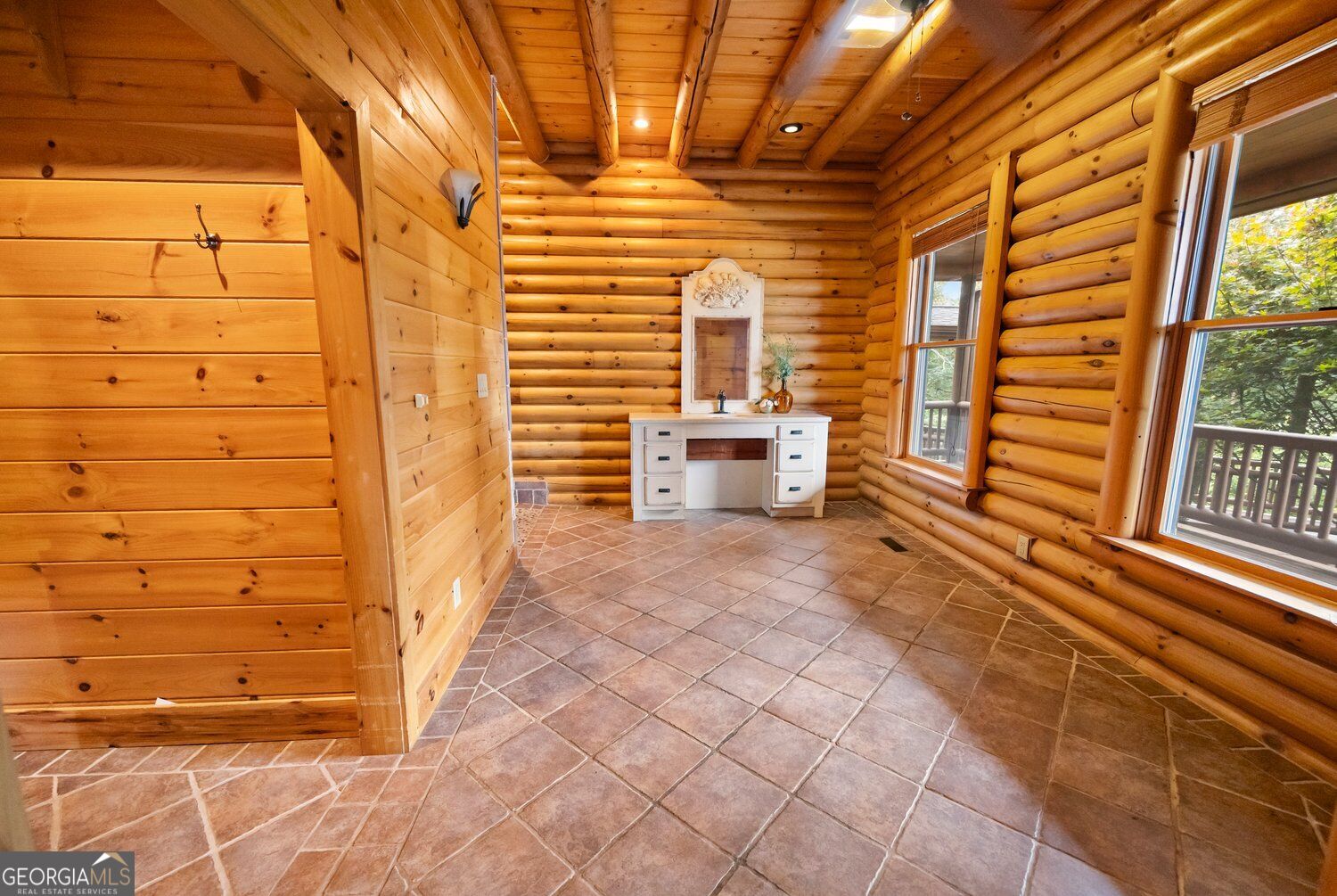 110 Caspian Trail Property Photo 20