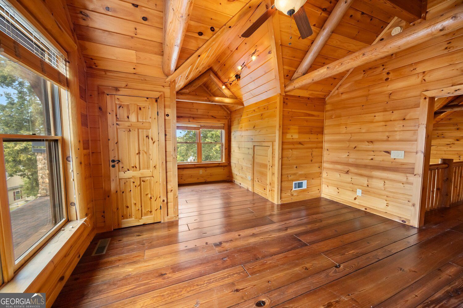 110 Caspian Trail Property Photo 26