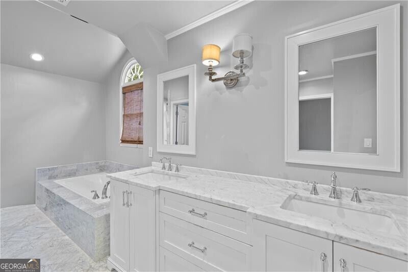 1055 Club Place Ne Property Photo 30