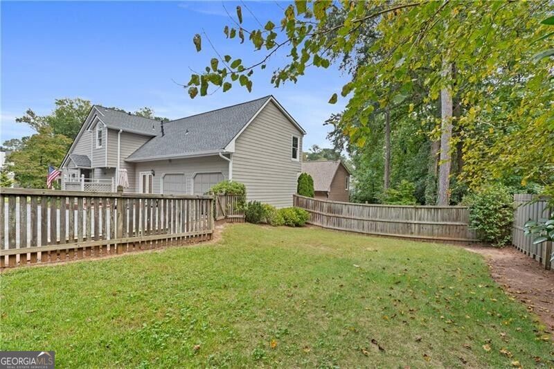 1055 Club Place Ne Property Photo 33