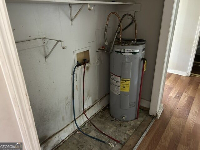 1121 Lyons Street Property Photo 7