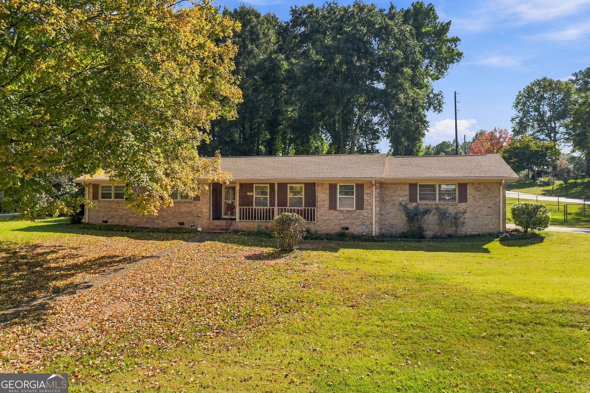 2545 Country Club Drive Property Photo 1