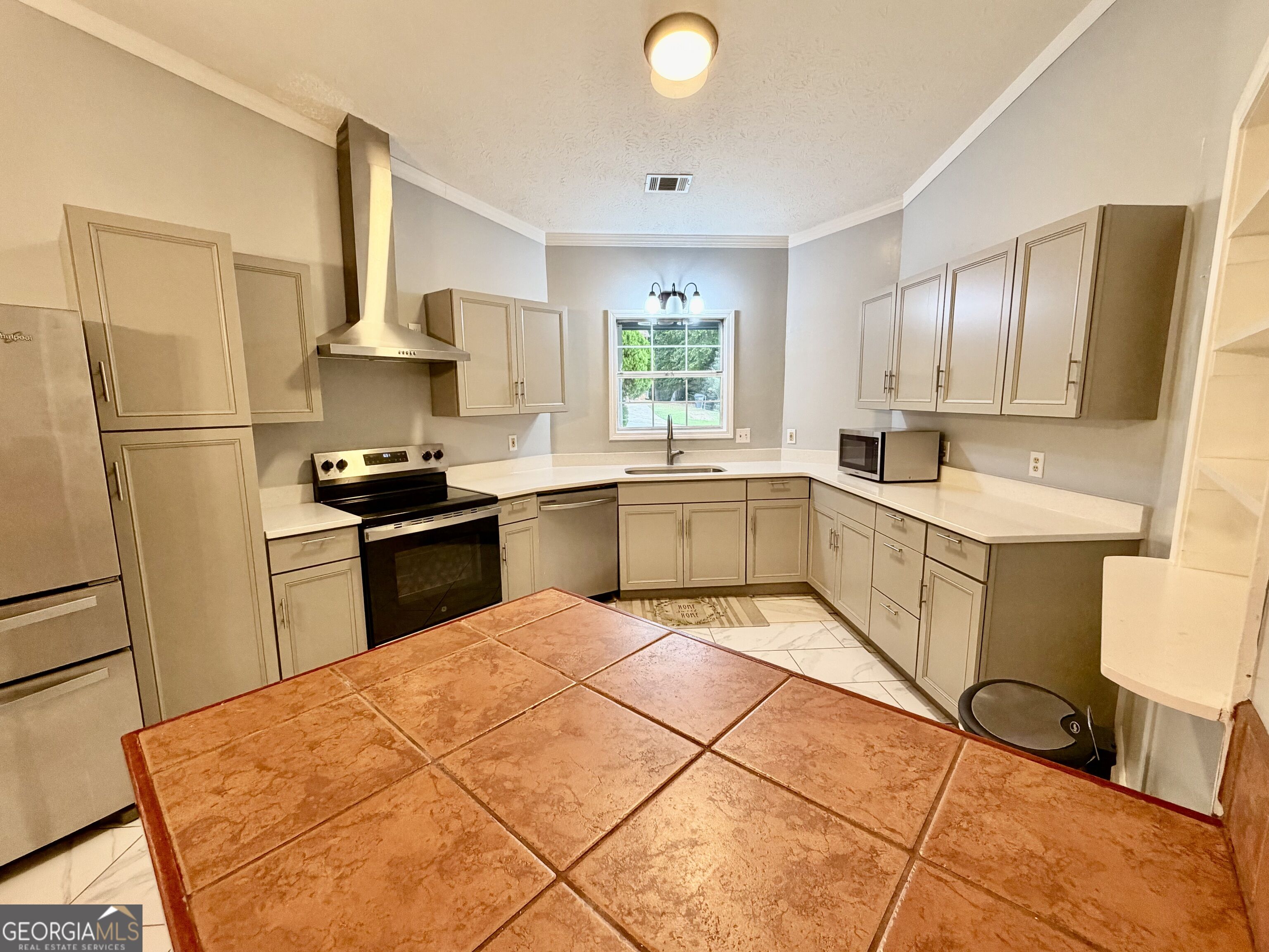 659 Pine Ridge Trail Se Property Photo 4