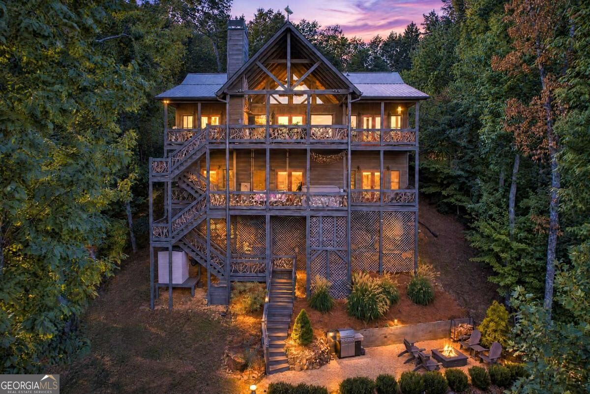 559 Overlook Trail