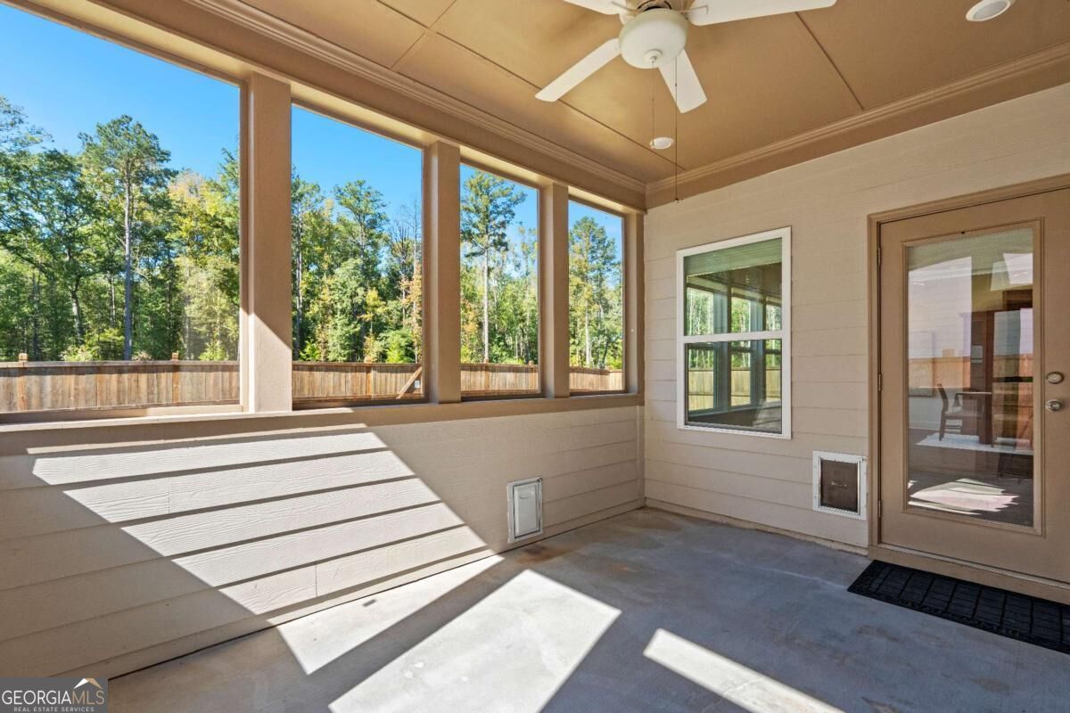 130 Airmont Drive # 77 Property Photo 2