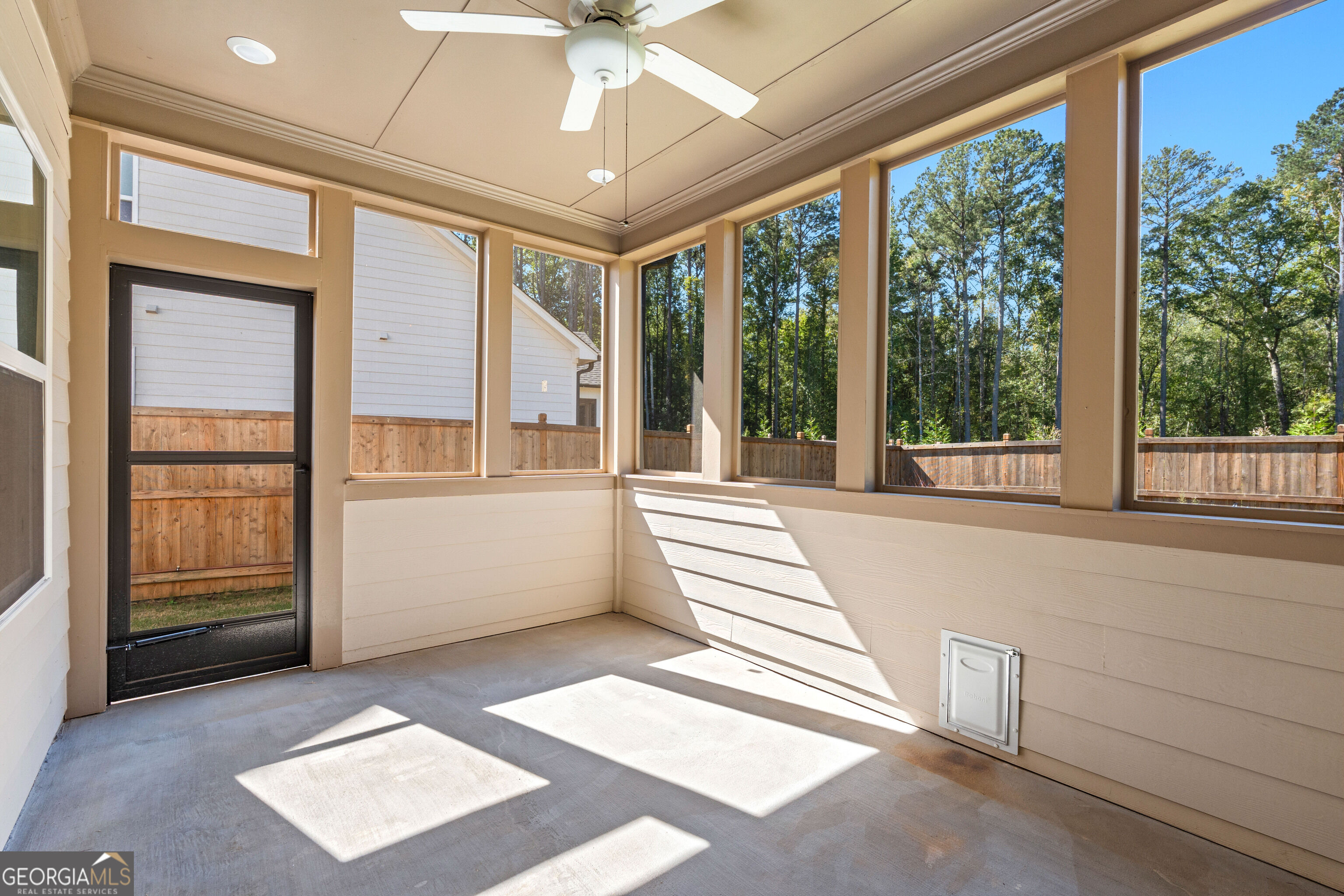 130 Airmont Drive # 77 Property Photo 44
