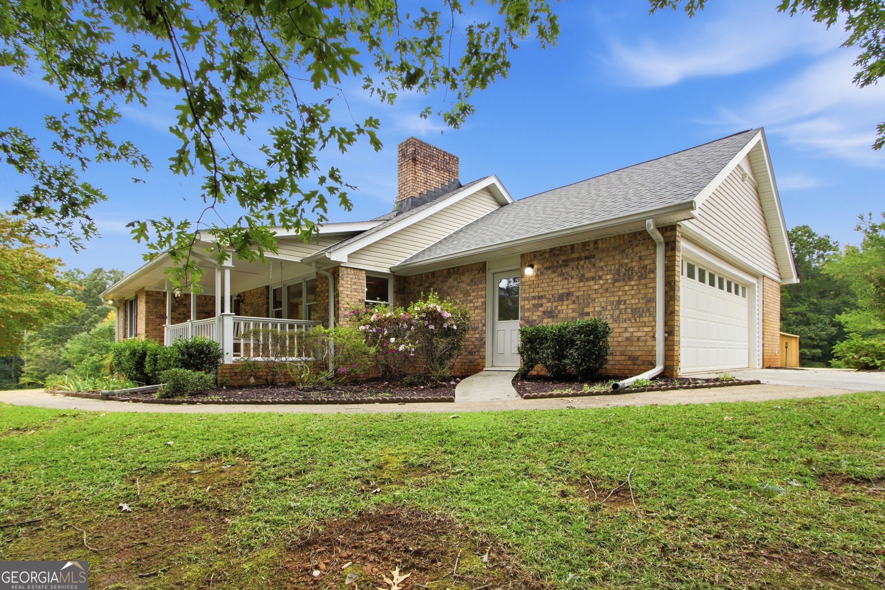 552 Rich Davis Road Property Photo 1