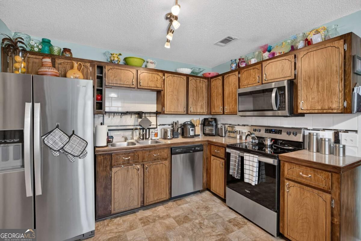 260 Glenn Bryant Road Property Photo 12