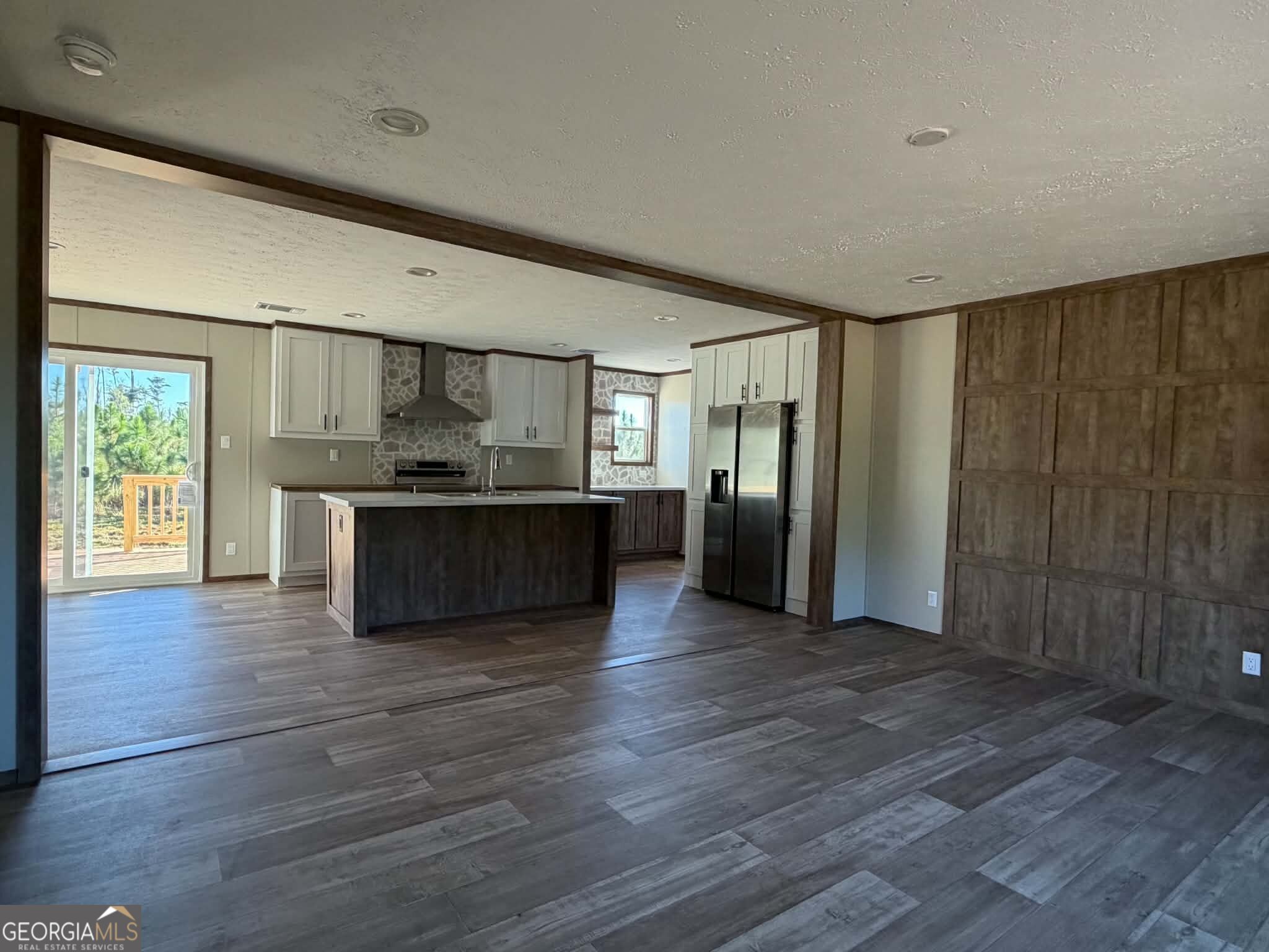 2096 Sellers Road Property Photo 4
