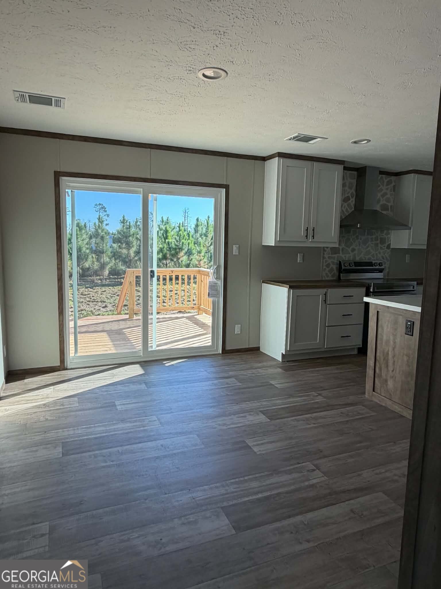 2096 Sellers Road Property Photo 11