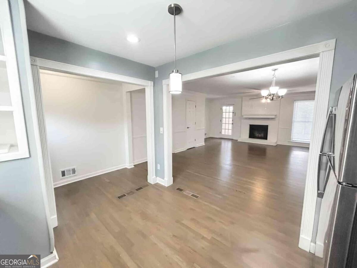 1044 Oaks Parkway Se Property Photo 7