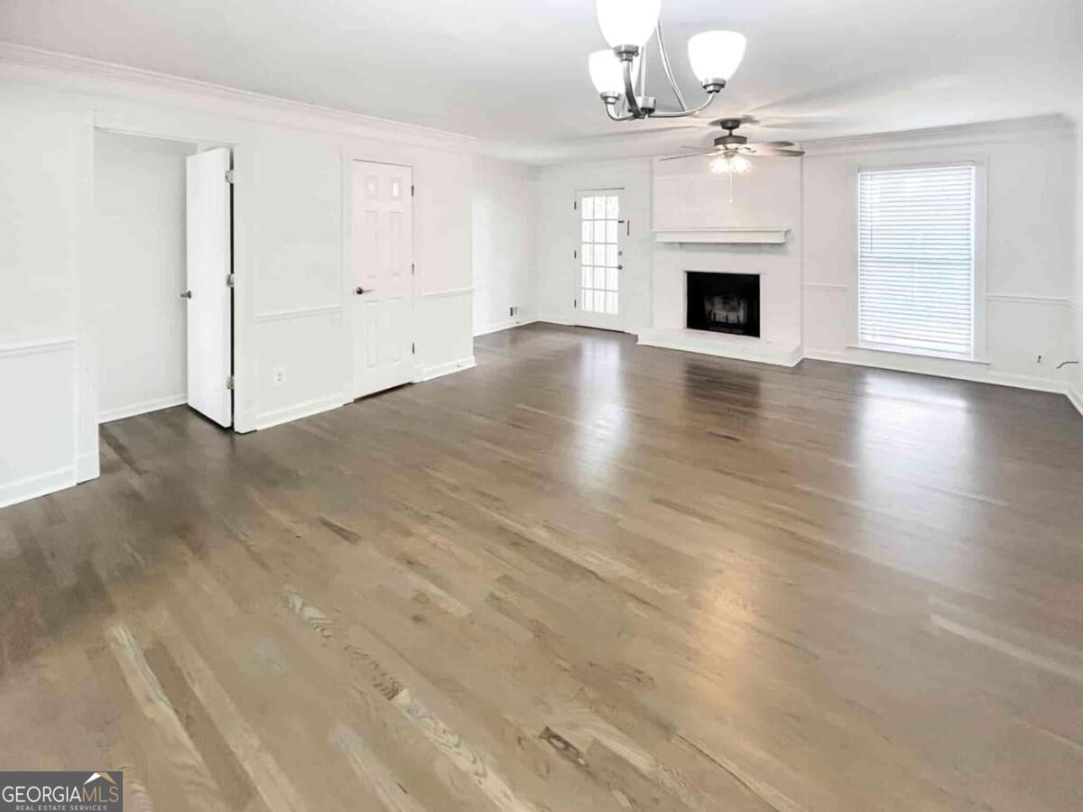 1044 Oaks Parkway Se Property Photo 10