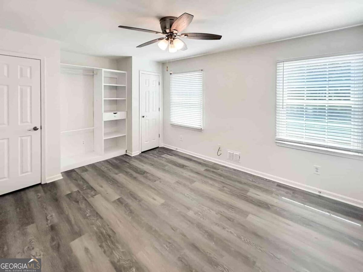 1044 Oaks Parkway Se Property Photo 15