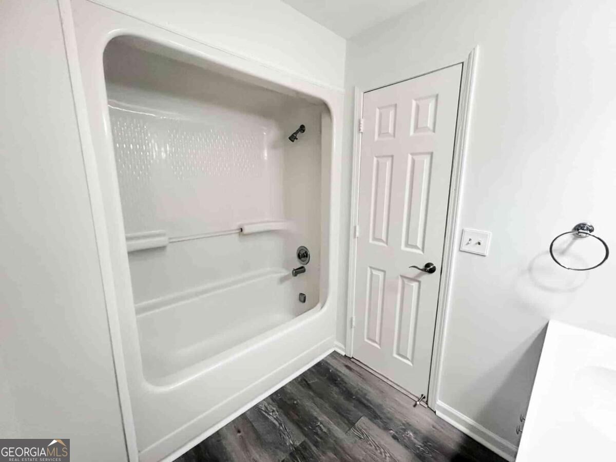 1044 Oaks Parkway Se Property Photo 17