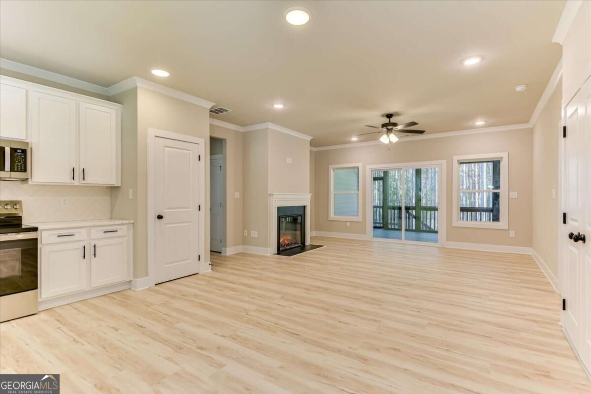 1165 Watersedge Cove Property Photo 15