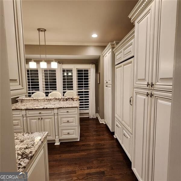 9025 Niblic Drive Property Photo 15