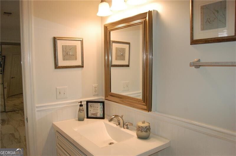 9025 Niblic Drive Property Photo 36