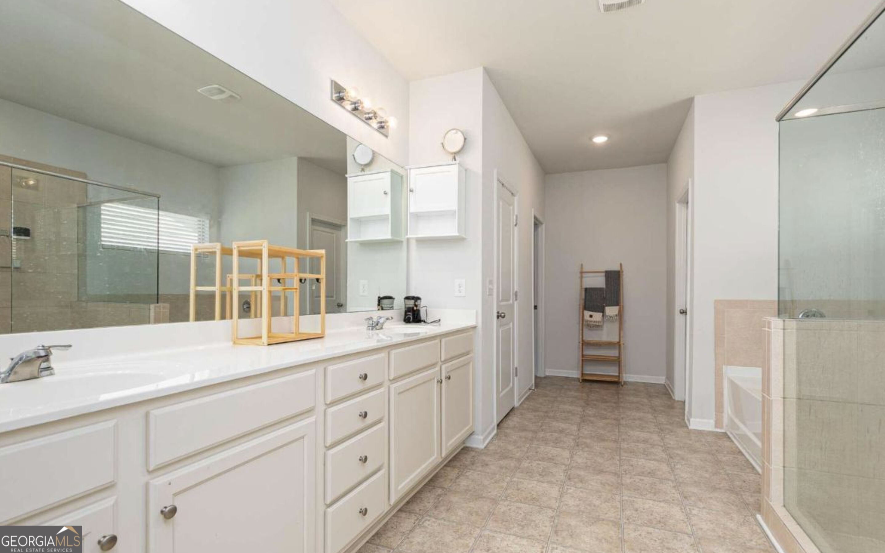 75 Deven Drive Property Photo 16