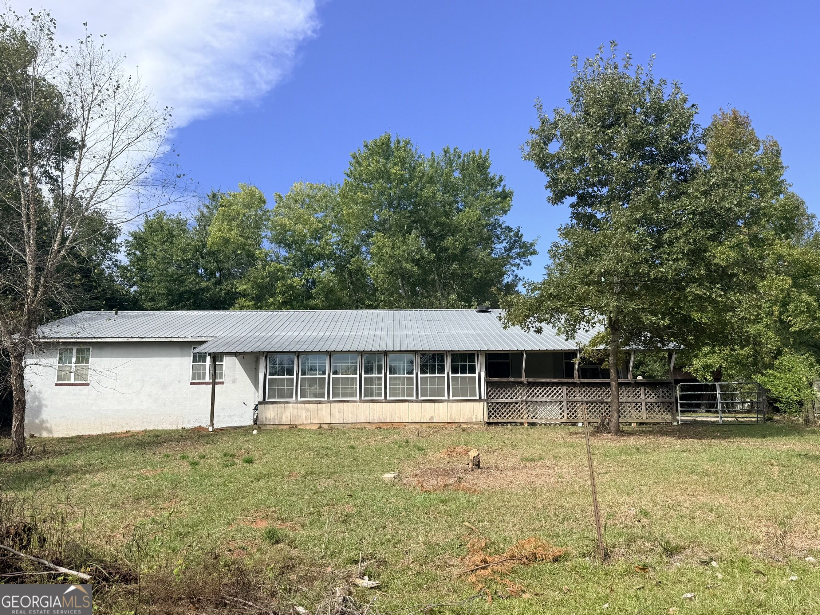 1050 Scott Branch Road Property Photo 1