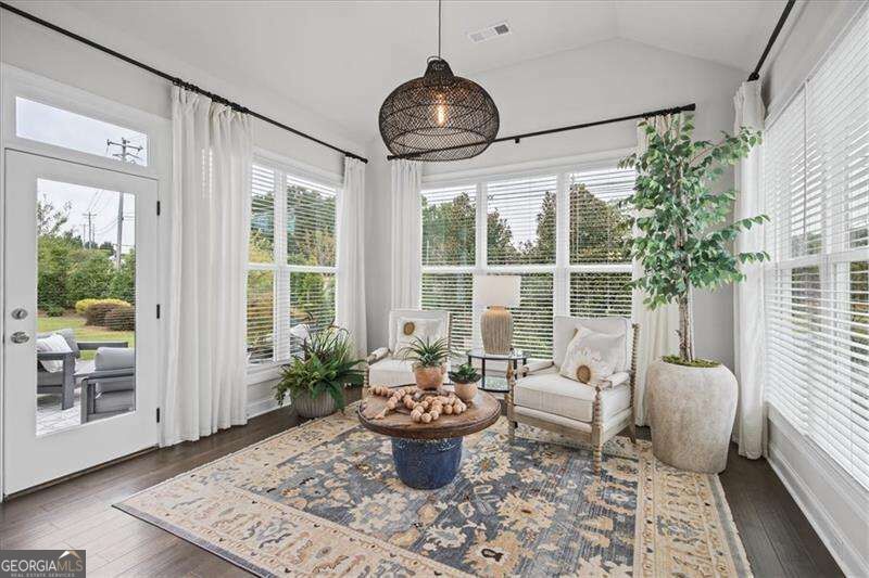 244 Idylwilde Way Property Photo 5