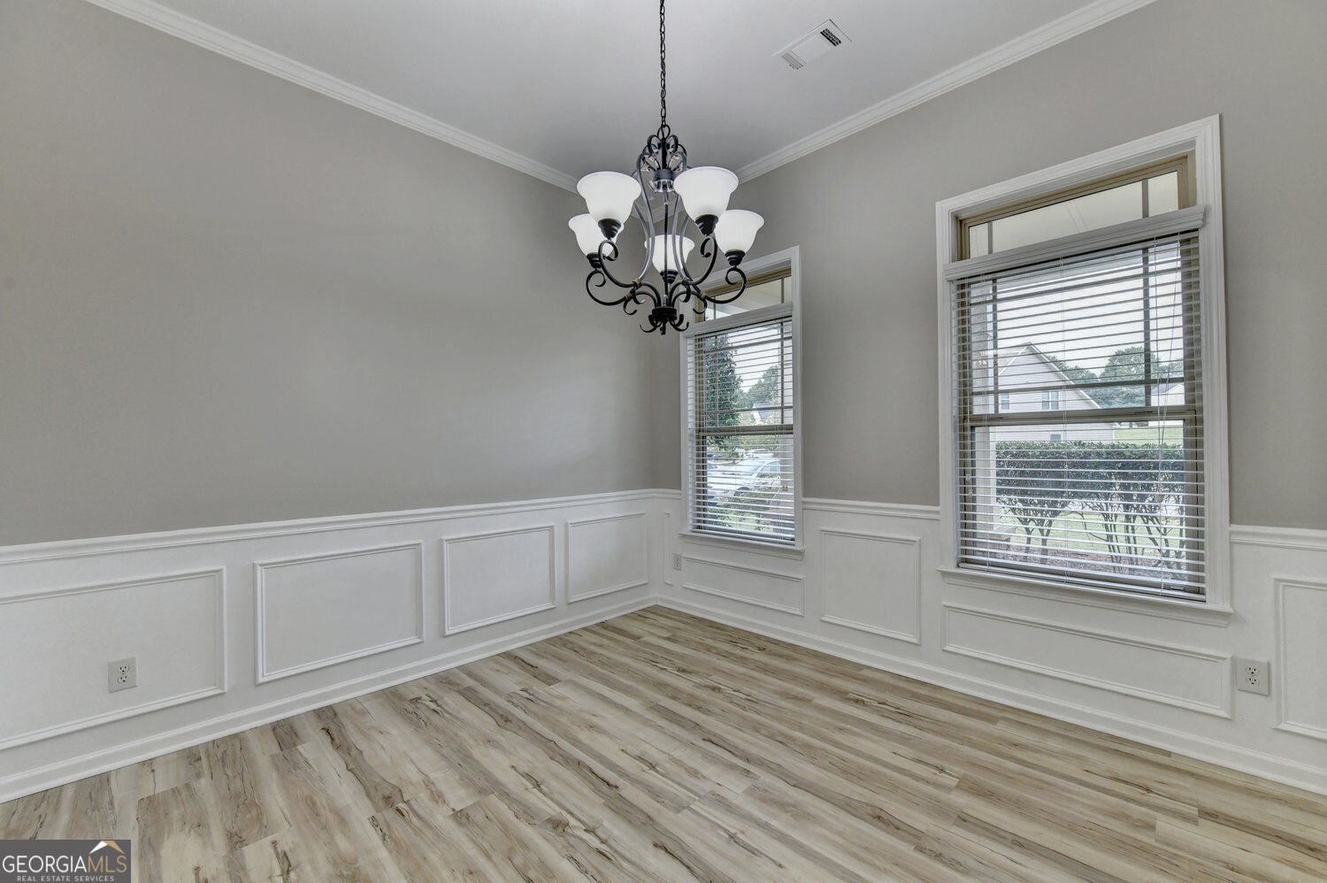 5767 Berkshire Trace Property Photo 8
